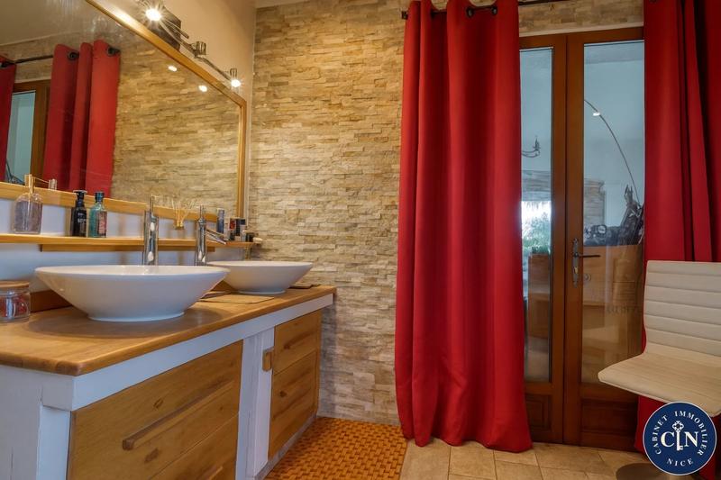 Maison - 164 m² - 5 pièces