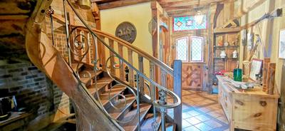 Viager - Maison - 281 m² - 6 pièces