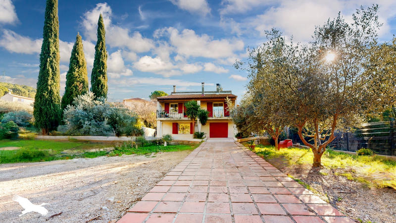 Maison - 136 m² - 4 pièces