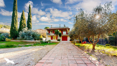 Maison - 136 m² - 4 pièces