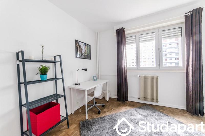 Chambre - 15 m² - 1 pièce