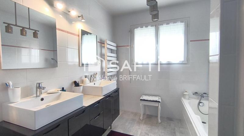 Maison - 114 m² - 4 pièces