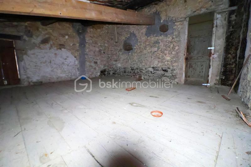 Maison de village - 100 m² - 6 pièces