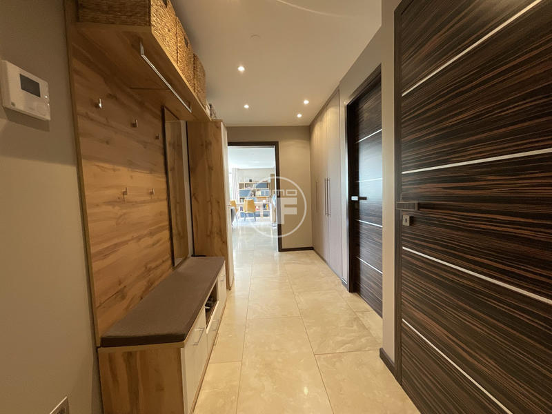 Appartement - 105 m² - 4 pièces