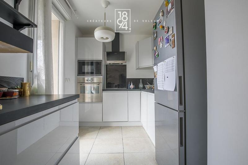 Appartement - 77 m² - 4 pièces