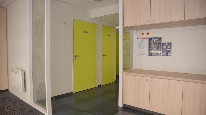 Local commercial - 138 m² - 5 pièces