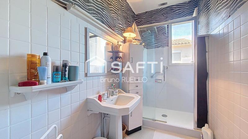 Maison - 180 m² - 7 pièces