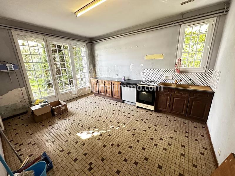 Maison - 180 m² - 7 pièces