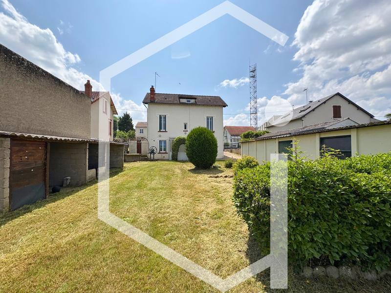 Maison - 83 m² - 5 pièces