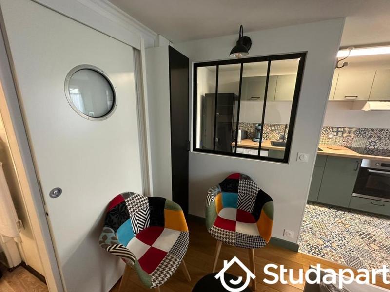 Chambre - 21 m² - 1 pièce