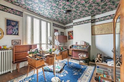 Maison - 180 m² - 8 pièces