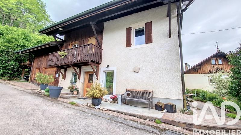 Maison - 258 m² - 5 pièces