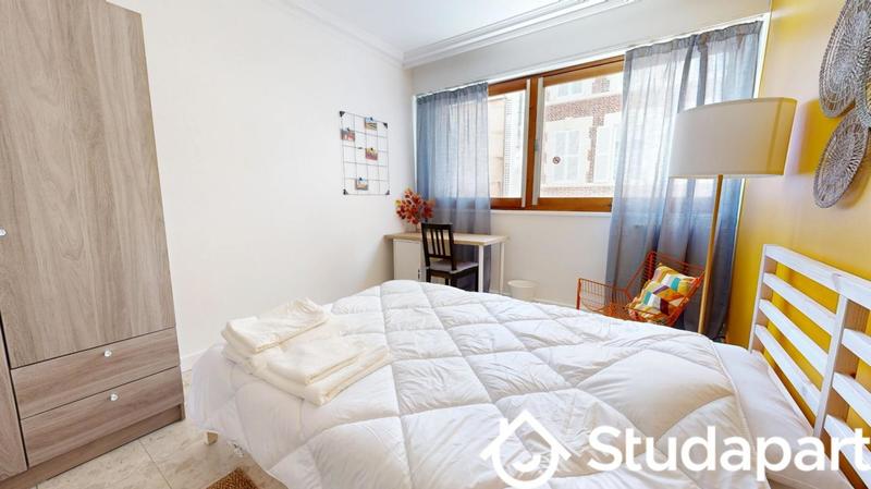 Chambre - 12 m² - 1 pièce