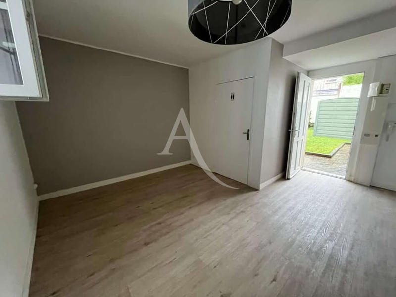 Local commercial - 50 m² - 2 pièces