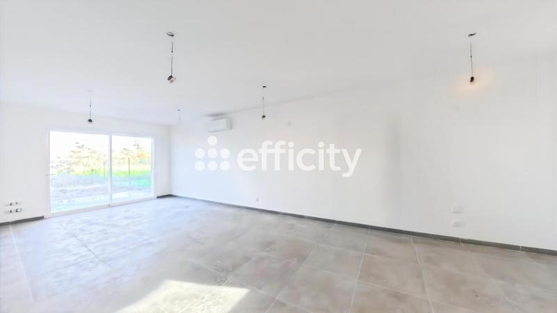 Maison jumelée - 78 m² - 4 pièces