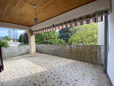 Maison - 137 m² - 8 pièces