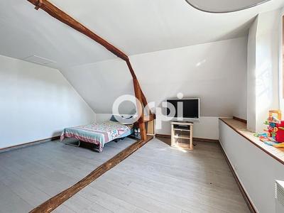 Maison - 102 m² - 4 pièces