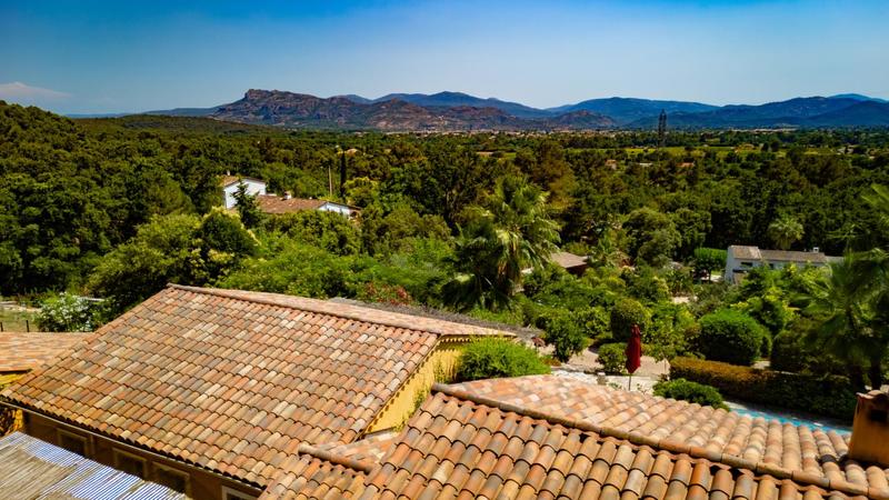 Mas - 240 m² - 6 pièces