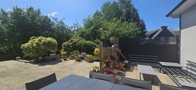 Maison - 230 m² - 8 pièces