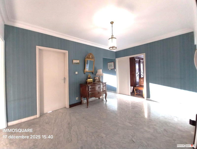 Appartement - 126 m² - 5 pièces