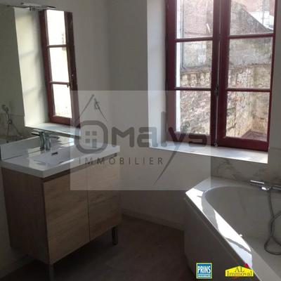 Appartement - 77 m² - 3 pièces