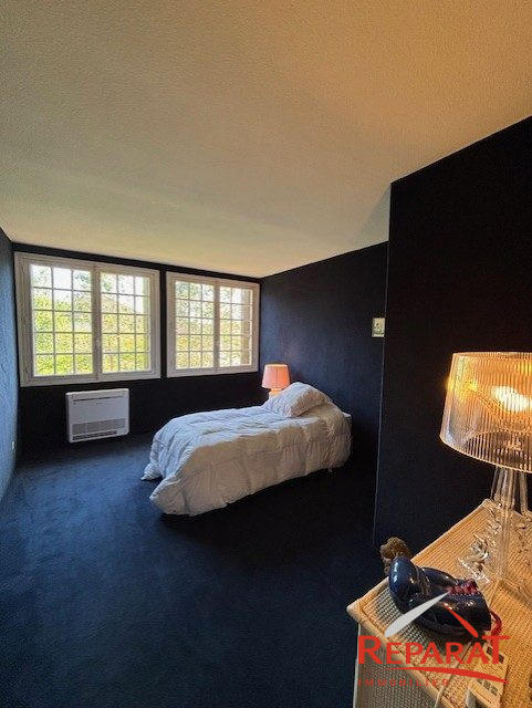 Maison traditionnelle - 187 m² - 6 pièces