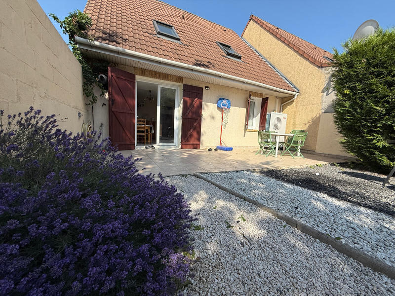 Maison - 100 m² - 6 pièces