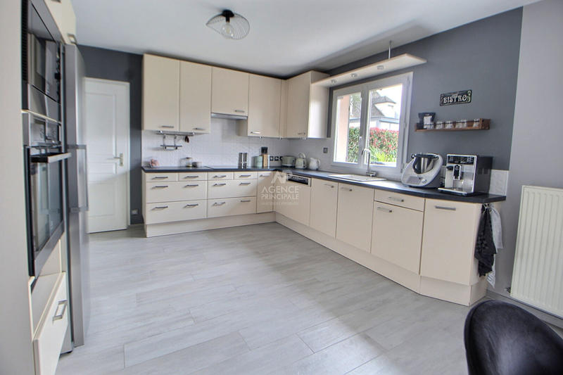 Maison - 134 m² - 6 pièces