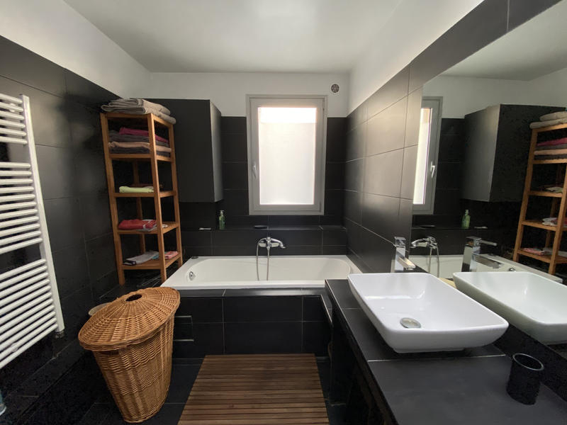 Appartement - 72 m² - 3 pièces