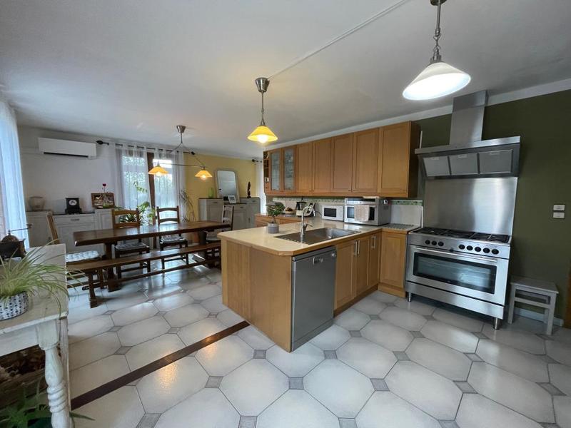 Maison - 156 m² - 6 pièces