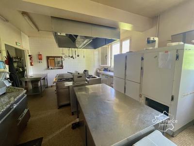 Fonds de commerce - Local commercial - 900 m²