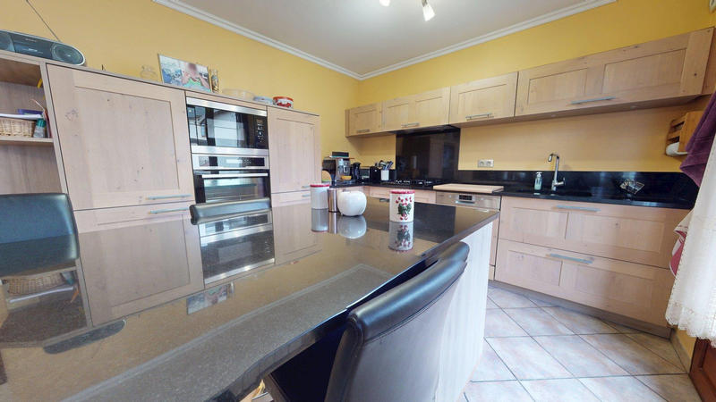 Maison - 136 m² - 6 pièces