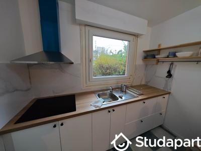 Chambre - 9 m² - 1 pièce