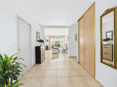 Maison - 215 m² - 8 pièces