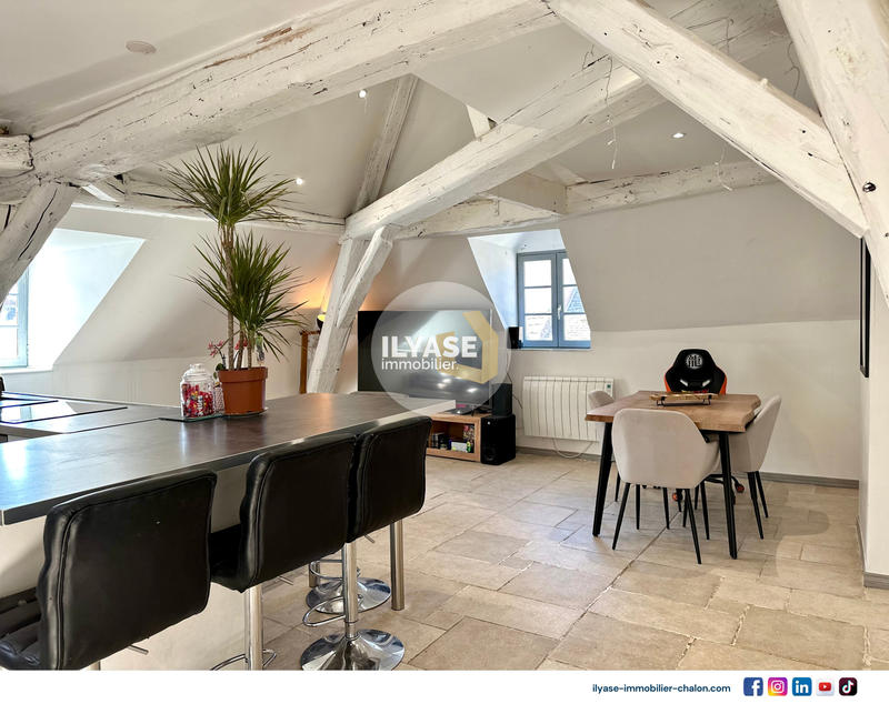 Appartement - 77 m² - 3 pièces