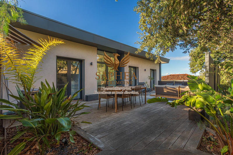 Appartement - 140 m² - 5 pièces