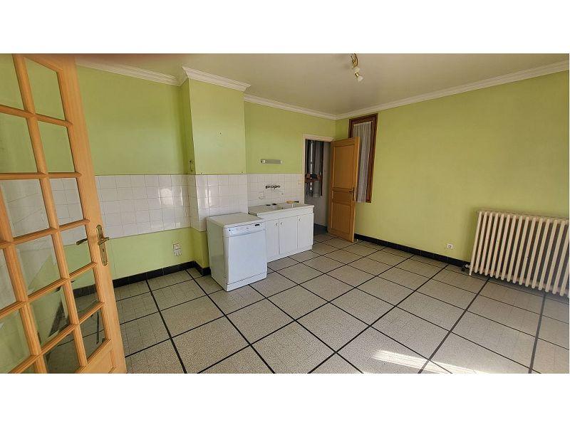 Maison traditionnelle - 260 m² - 10 pièces