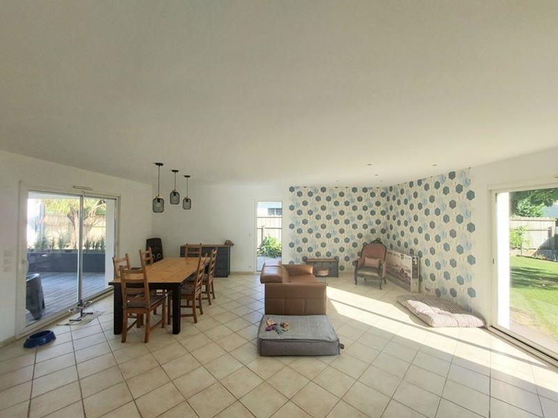 Maison - 123 m² - 5 pièces