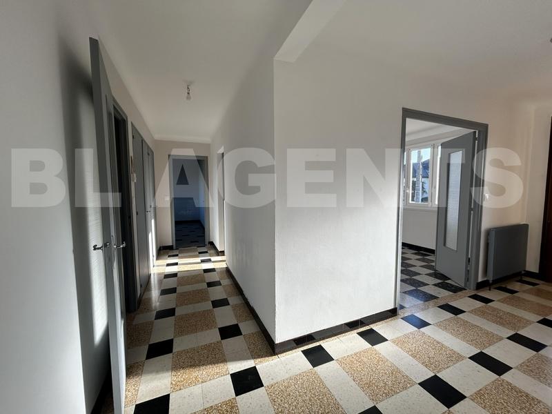 Maison traditionnelle - 110 m² - 4 pièces