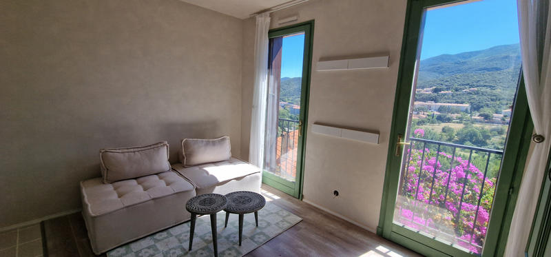 Maison - 161 m² - 9 pièces