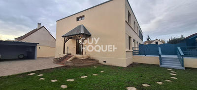 Maison - 180 m² - 8 pièces