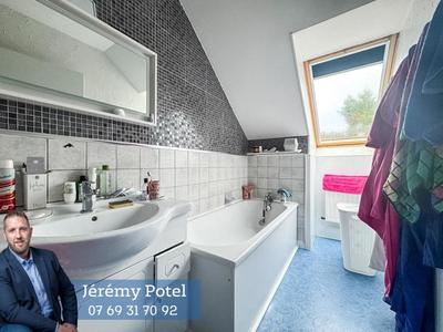 Maison jumelée - 80 m² - 5 pièces