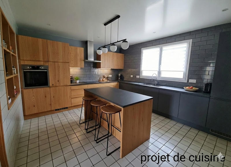 Maison - 156 m² - 8 pièces