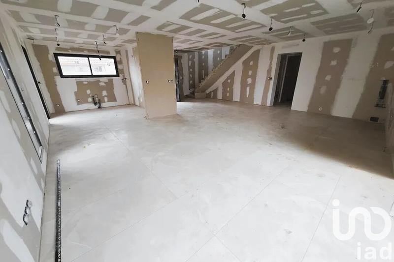 Maison - 150 m² - 7 pièces