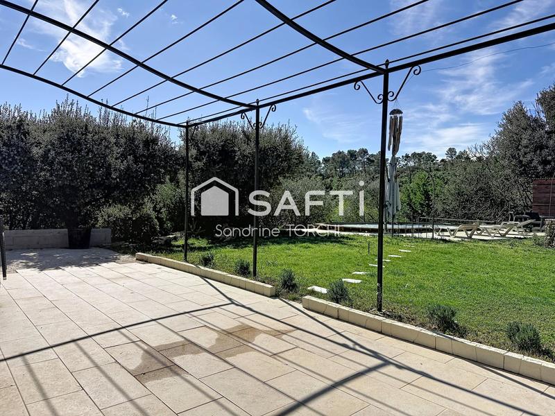 Maison - 97 m² - 5 pièces