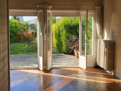 Maison - 104 m² - 6 pièces