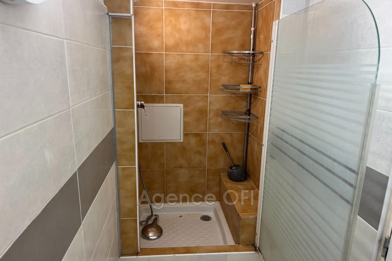 Local commercial - 92 m² - 3 pièces