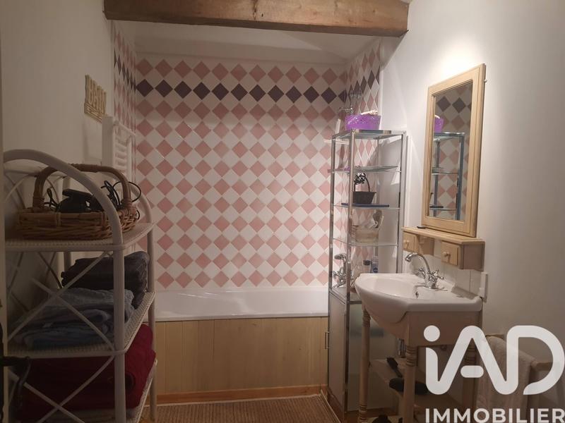 Maison - 202 m² - 6 pièces