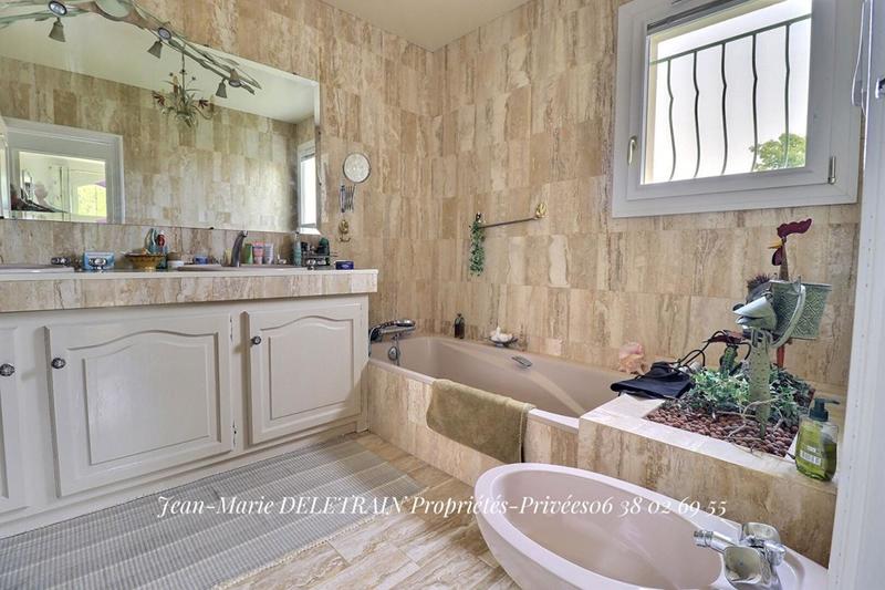 Maison - 136 m² - 5 pièces