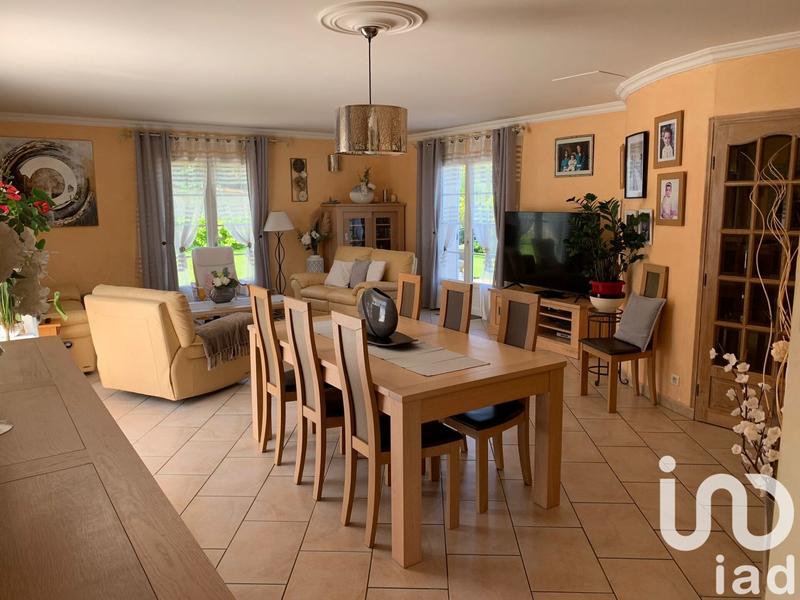 Maison - 200 m² - 7 pièces